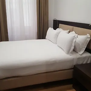 https://una-finestra-su-monti.it-romehotels.com